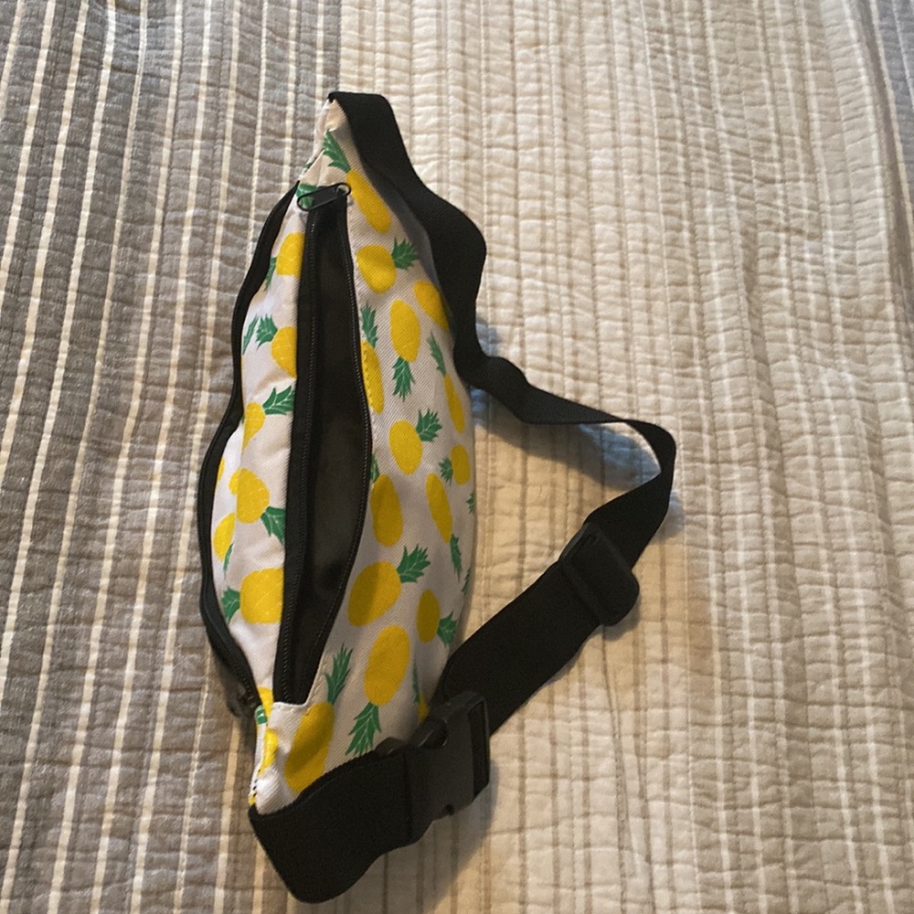 Belt bag - Picture 3 of 3